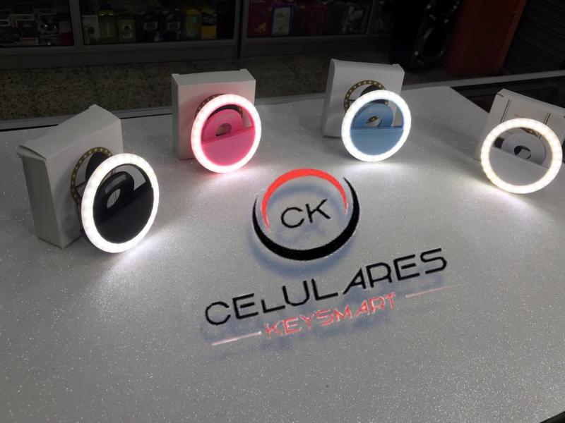 ARO DE LUZ LED PARA CELULAR /36 LED / Celeste