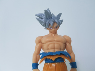 MU&Ntilde;ECO DRAGON BALL  15 CMTS GOKU ULTRA INSTINTO
